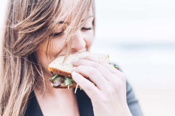 Mindful Eating 101: 8 signs you're a mindless eater